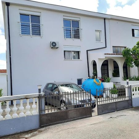 Studio Apartments Jupo Ulcinj Zewnętrze zdjęcie