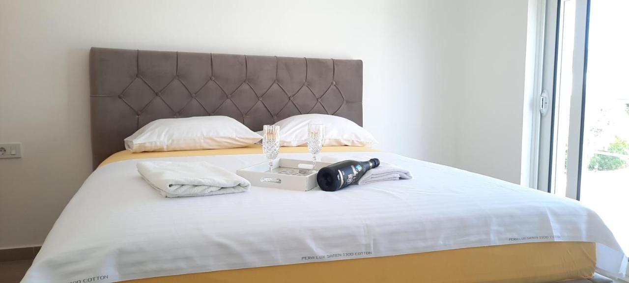 Studio Apartments Jupo Ulcinj Zewnętrze zdjęcie